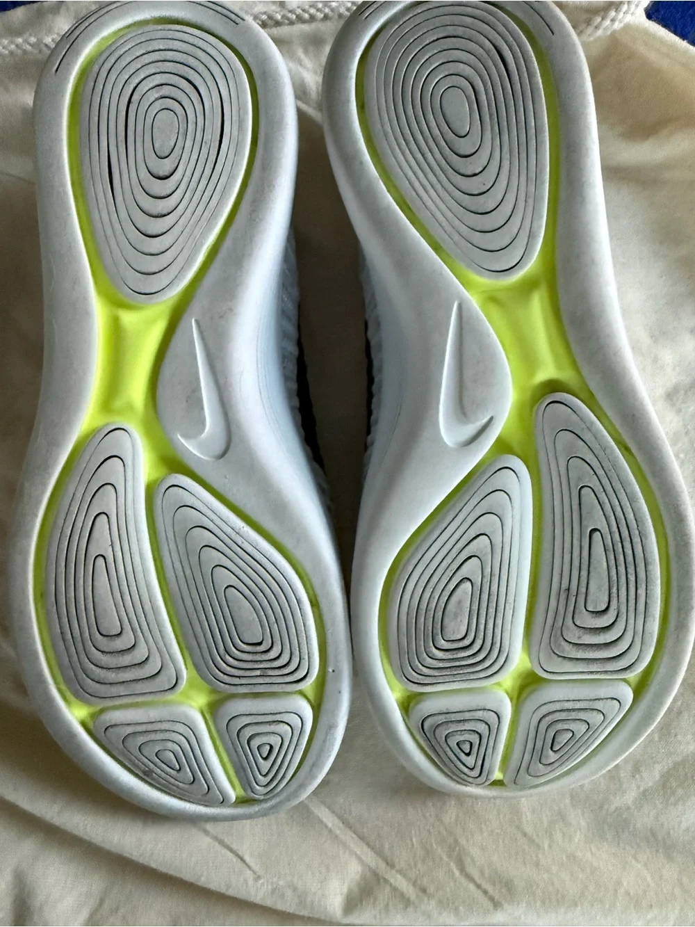 Nike Women’s Lunarepic White and Black Flyknit running Sneakers